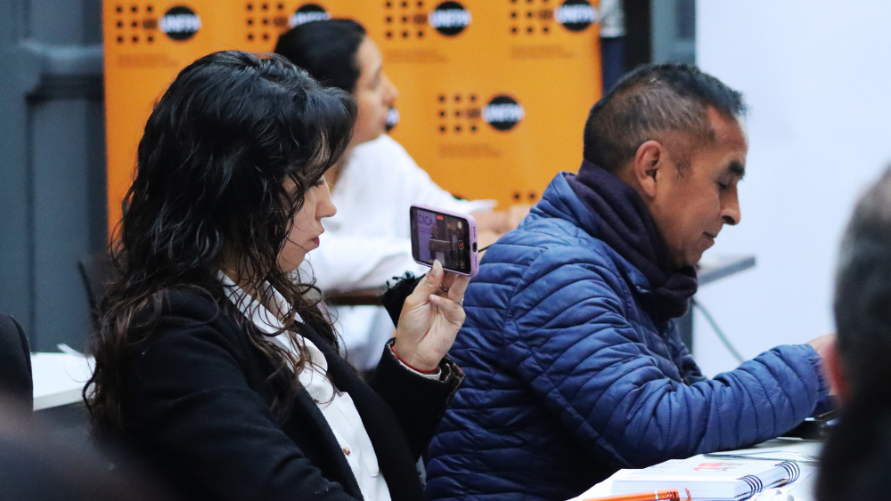 personas en la presentacion de la Ley 144 GAIE