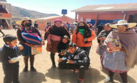 Jóvenes de la comunidad Palca en Sacaba