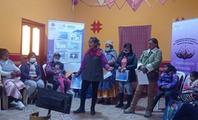 55 promotoras comunitarias en El Alto reciben certificados para prevenir violencia basada en género