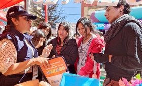 Feria de salud sexual y reproductiva para adolescentes y jóvenes en El Alto