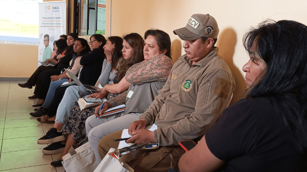 Representantes de instituciones de la cadena de atención de la violencia hacia las mujeres de Sacaba., participan de forma comprometida.