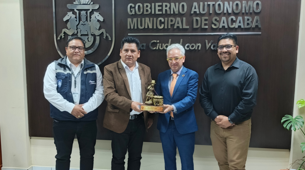 Encuentro protocolar del Representante del UNFPA, Pablo Salazar Canelos y el Alcalde de Sacaba, Pedro Gutiérrez