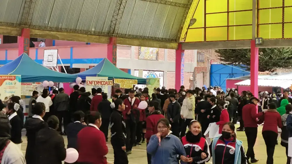 700 estudiantes de secundaria se informan sobre derechos sexuales y derechos reproductivos con los centros AIDA en la ciudad de El Alto